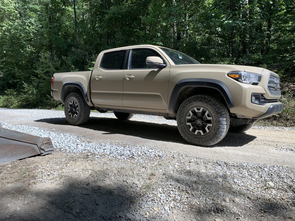 Nitto Ridge Grappler 265/75R16 on 2017 Toyota Tacoma TRD OffRoad 4×4 ...